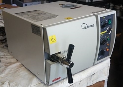 Picture of Reconditioned Tuttnauer Valueklave 1730 Manual Sterilizer